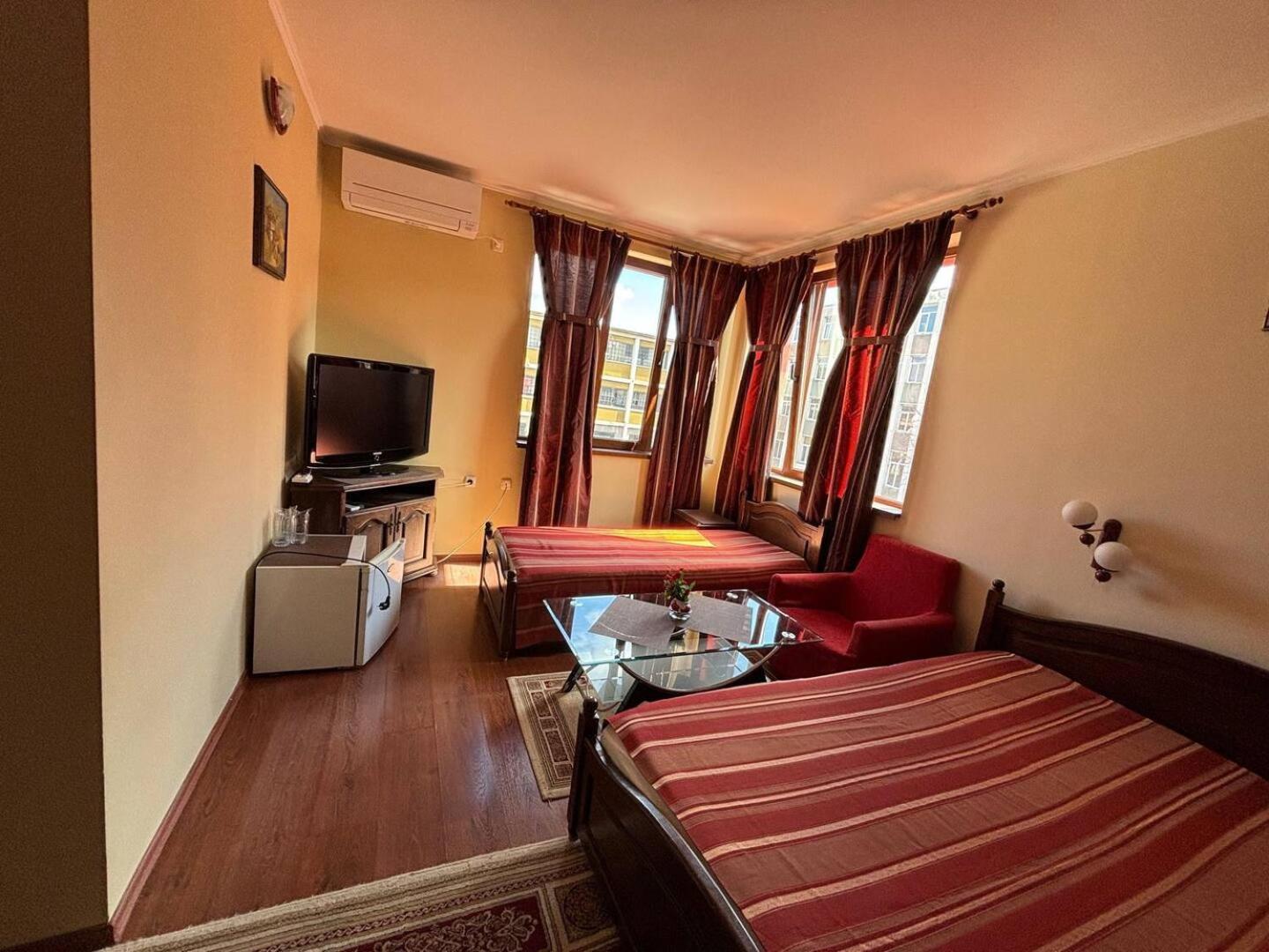 Hotel Rai Tryavna Ngoại thất bức ảnh