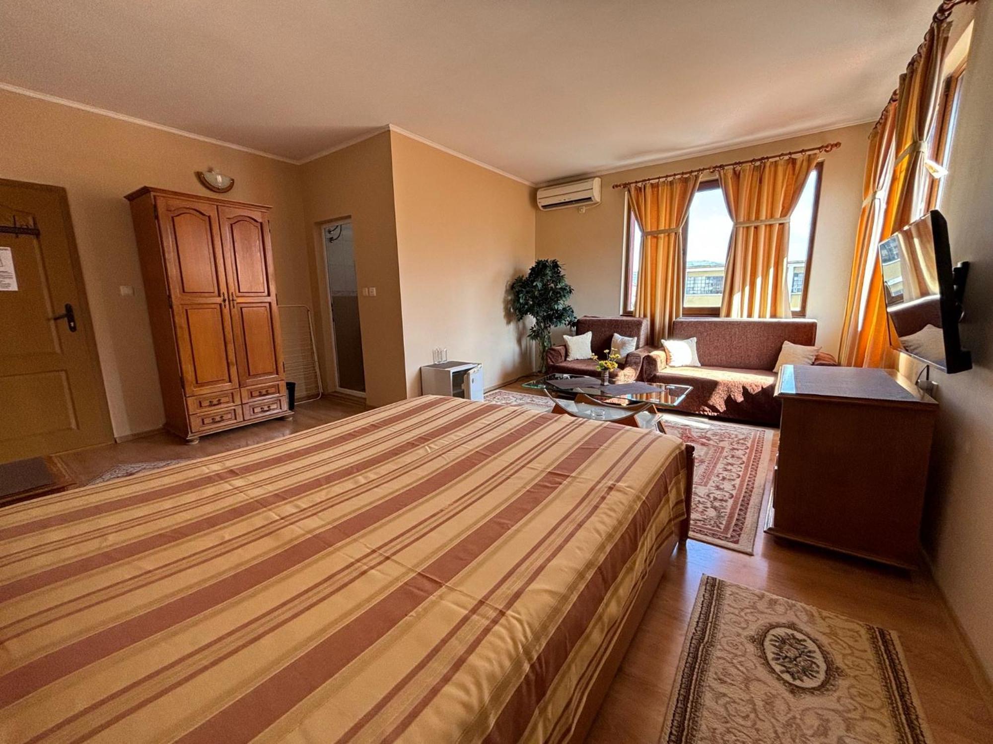 Hotel Rai Tryavna Ngoại thất bức ảnh
